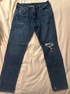 Abercrombie & Fitch Men’s Slim Taper Stretch Dark Blue Jeans